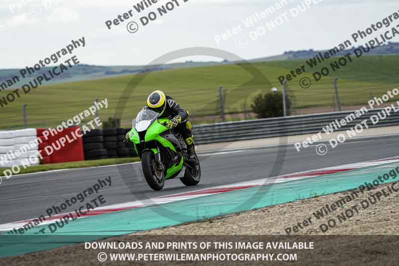 cadwell no limits trackday;cadwell park;cadwell park photographs;cadwell trackday photographs;enduro digital images;event digital images;eventdigitalimages;navarra;no limits trackdays;peter wileman photography;racing digital images;trackday digital images;trackday photos